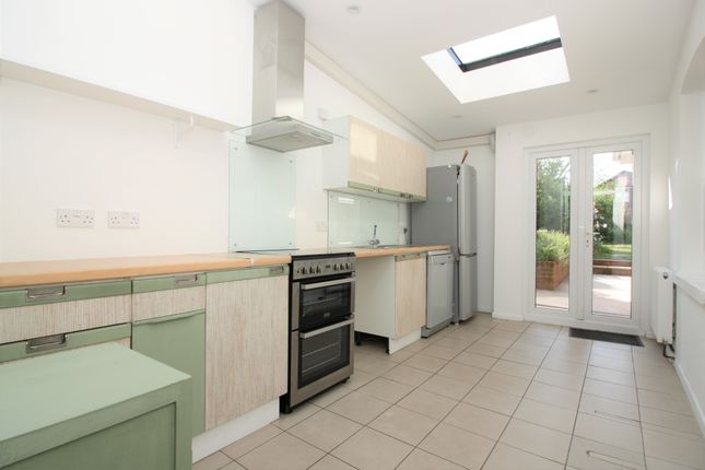 Thumbnail Semi-detached house to rent in South Avenue, Exeter, Devon