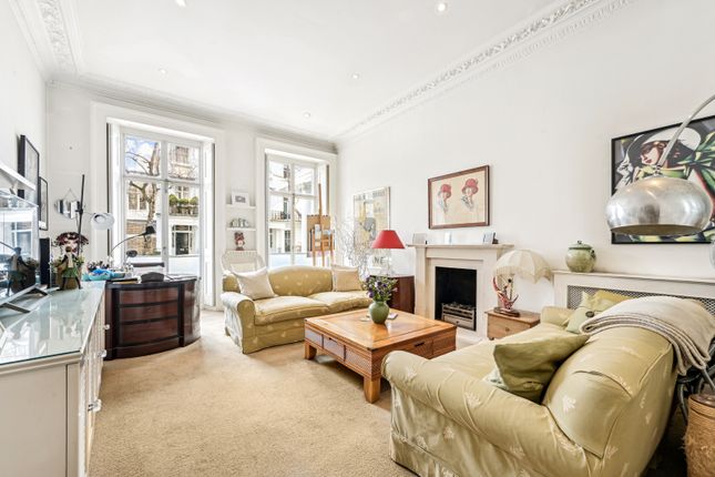 Flat for sale in Sumner Place, The Bromptons
