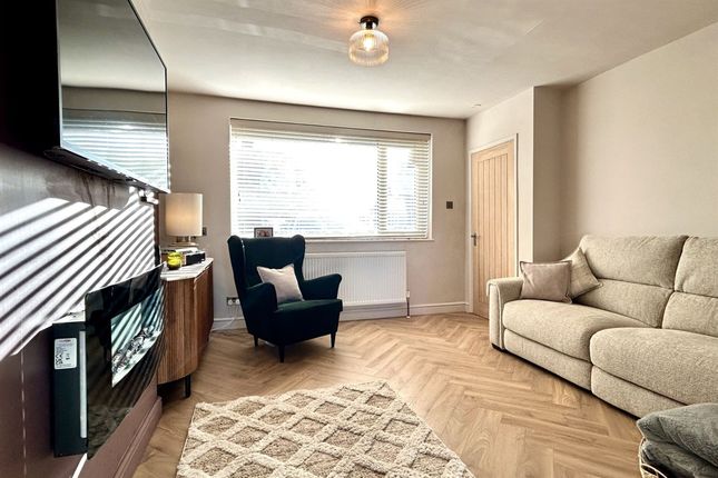6 Colwyn Road, Cheadle photo 3