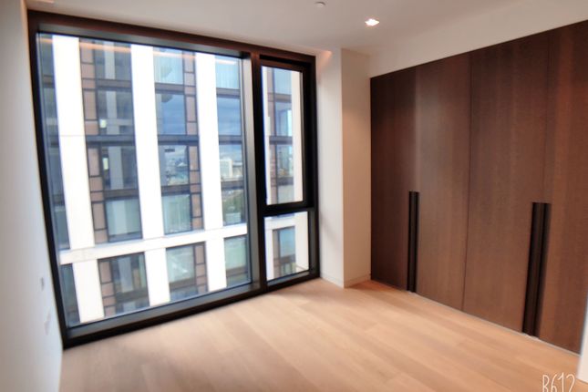 Flat to rent in One Casson Square, Southbank