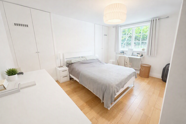 Flat 1, 42, Durand Gardens, Stockwell photo 4