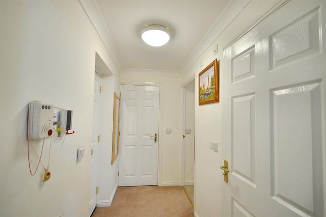 21 Joules Court, Crown Street, Stone photo 5