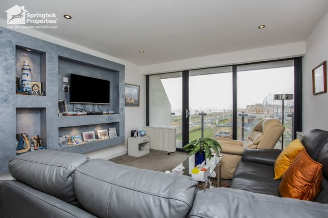 C18, Coastal Point, 647-655, Blackpool photo 2