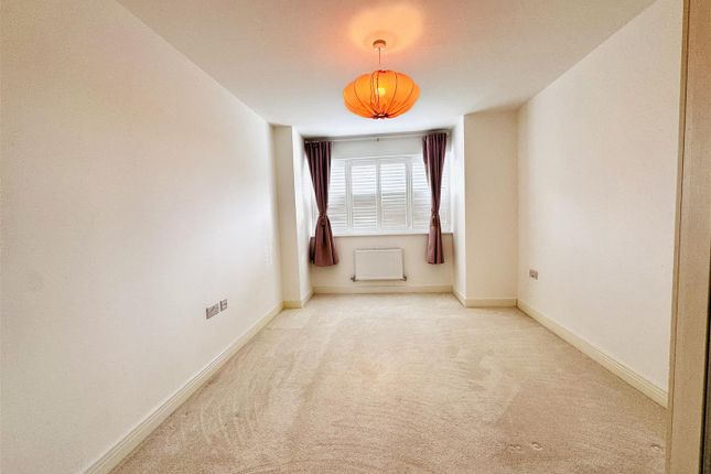 111, Lower Field Road, Reading photo 3