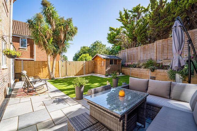 28, Kensington Close, St. Leonards-On-Sea photo 4