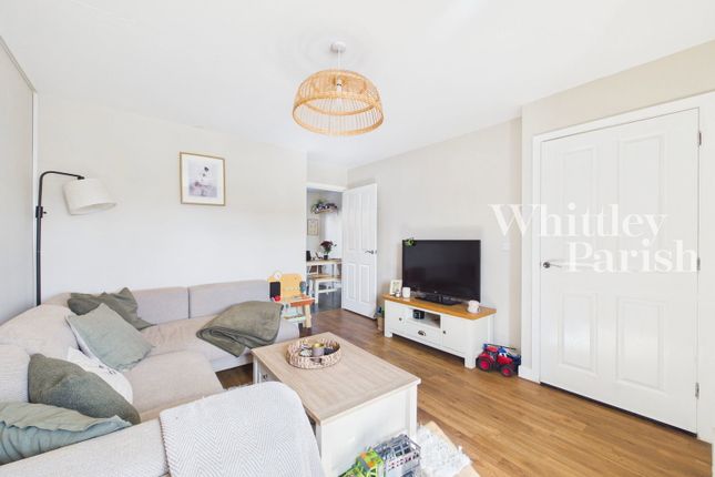 69, Long Meadow Drive, Diss photo 3