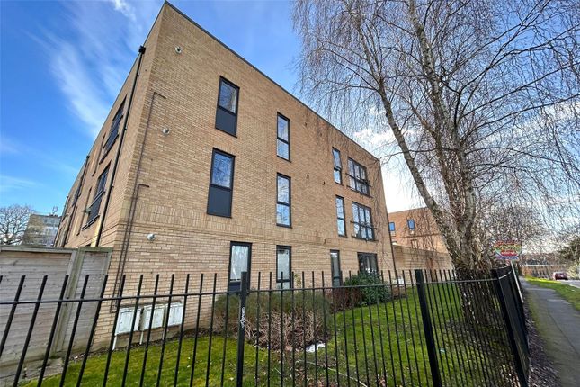 Thumbnail Flat for sale in Exchange Close, Aldershot, Hampshire