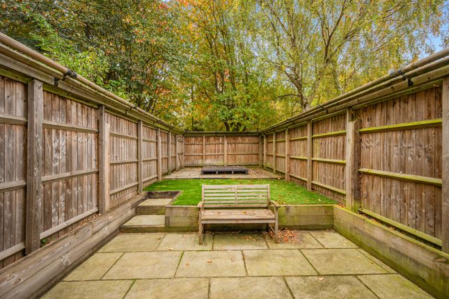 34, Wheat Close, St. Albans photo 2