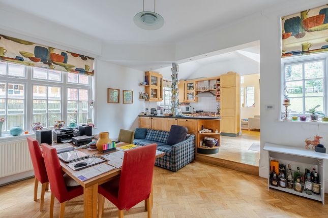 11, HOLLYCROFT AVENUE, HAMPSTEAD, NW3, LONDON photo 4
