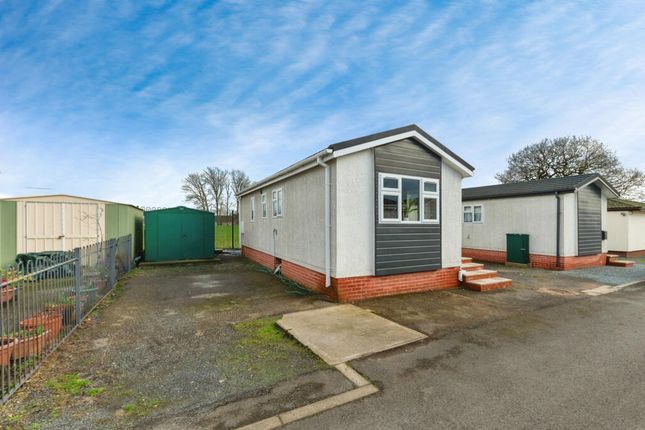 2-bed caravan on Caravan 19 Manifold Road, Manifold Road, Scunthorpe, £68,000