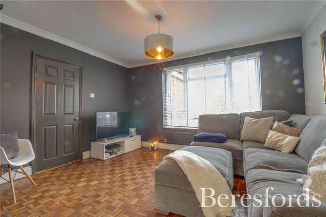 57, Long Ridings Avenue, Brentwood photo 3