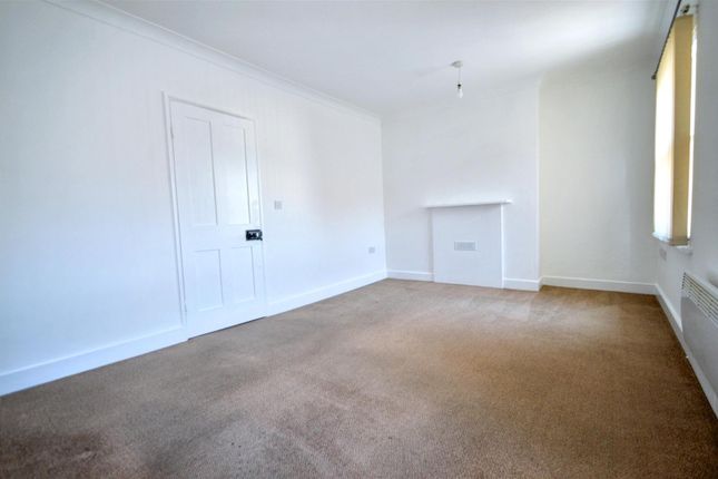 Flat 2, 35a St. Giles Street, Northampton photo 2