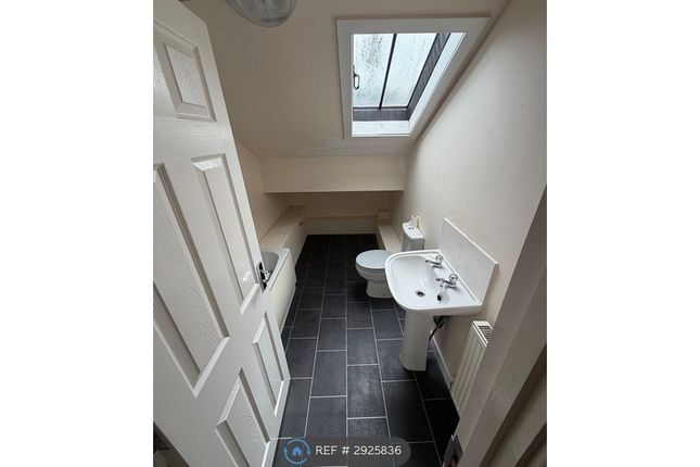 The Jolly Sailor Apartments, Old Cawsey, Sowerby Bridge photo 2