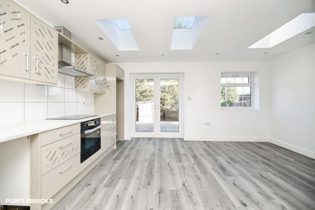 28, Cobham Road, Wednesbury photo 4