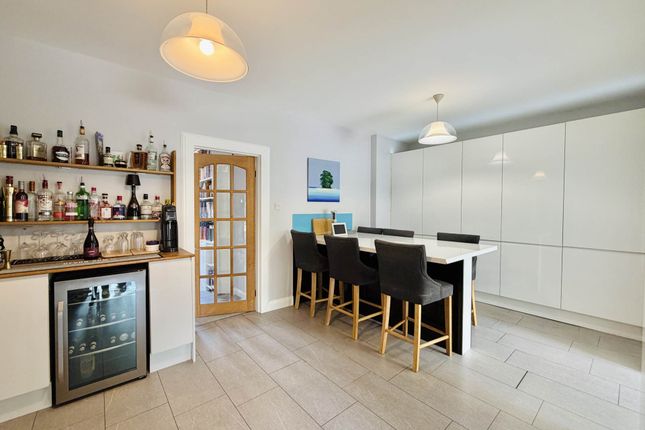 2, Barnacre Close, Uxbridge photo 3