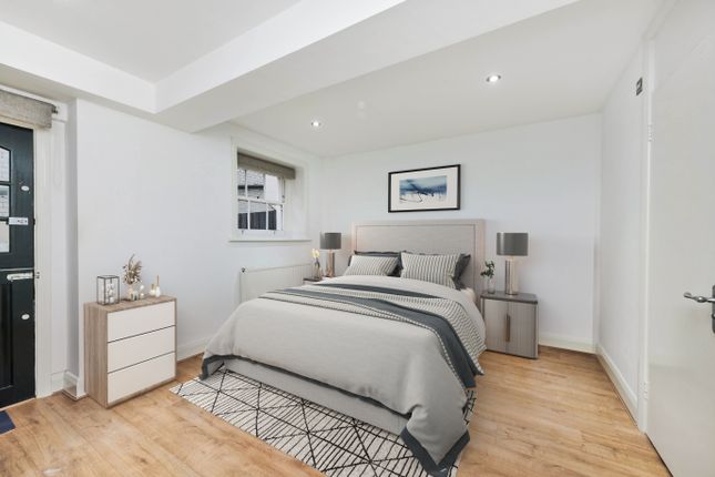 Flat for sale in Slievemore Close, London