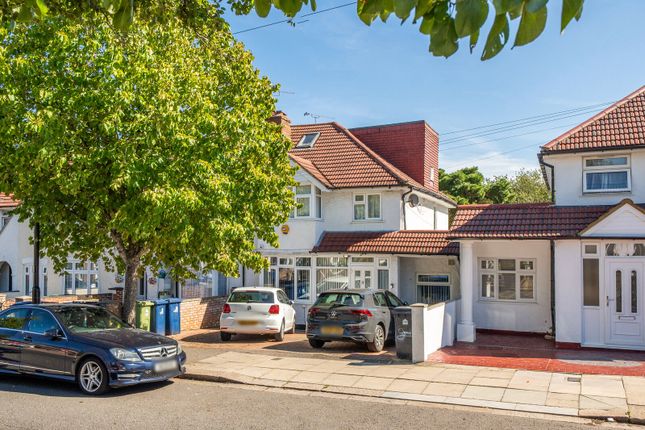Allenby Road, Greenford photo 3