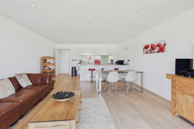Apt One Coast, 14, Alexandra Road, Newquay photo 3