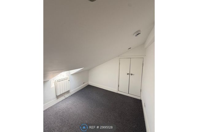 Flat, Mynd House B Eastgate St, Gloucester photo 4