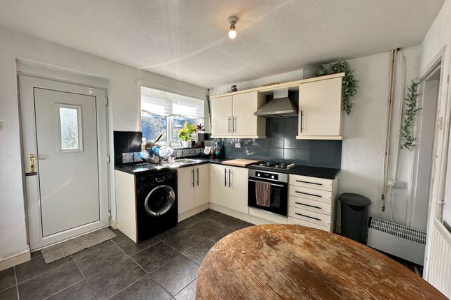 5, Partridge Avenue, Wednesbury photo 3
