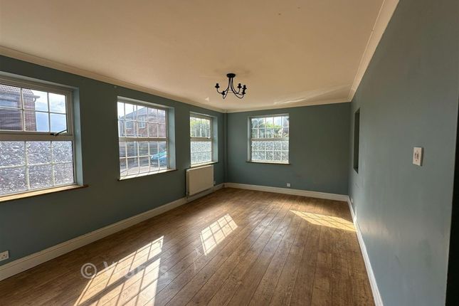 3, Nursery Close, Sheerness photo 2