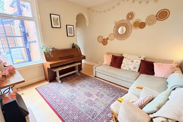 32, Brandon Road, Birmingham photo 2