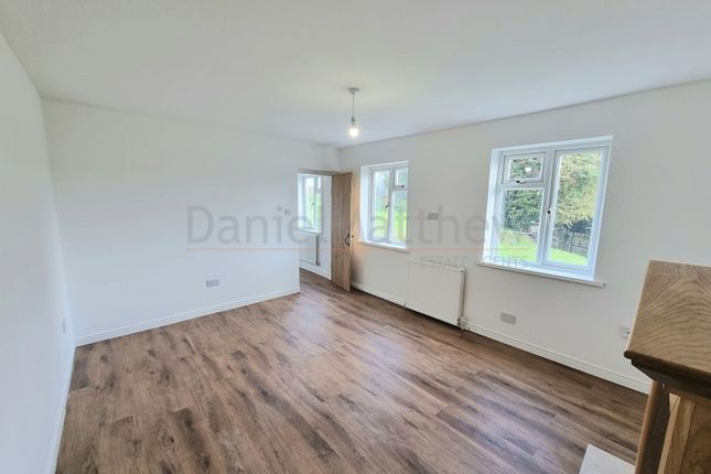 Ely Cottage Rock Street, Bridgend photo 3