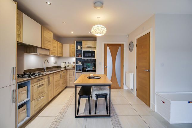 12, Allerton Road, Wakefield photo 3