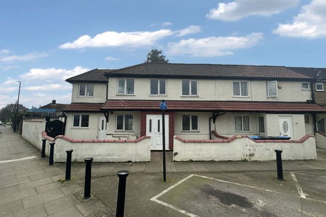 Thumbnail Property for sale in 1 Meadow Close, Enfield, Greater London