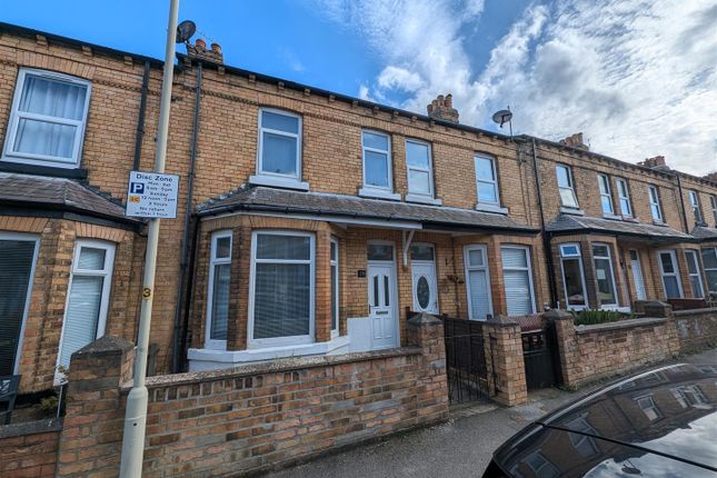 2-bed terraced on Elmville Avenue, Scarborough YO12, £183,750