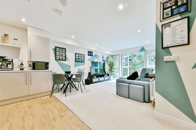 18 Copeland House,, Giles Crescent, Hertfordshire photo 5