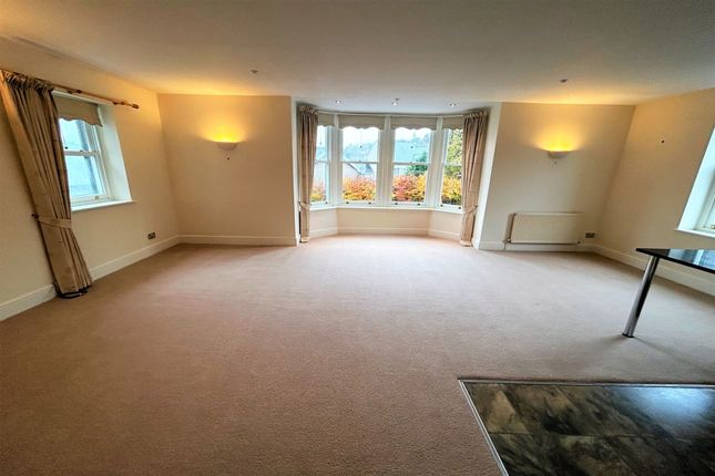 Apt 5, Chinley Lodge, High Peak photo 2