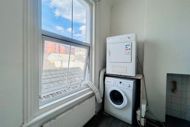 Room 7, 34, WORTHING photo 2