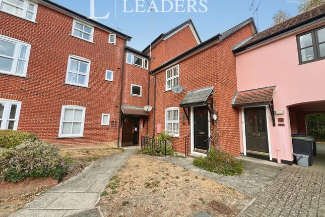 2-bed flat on Tannery Drive, Bury St. Edmunds, £950/mo