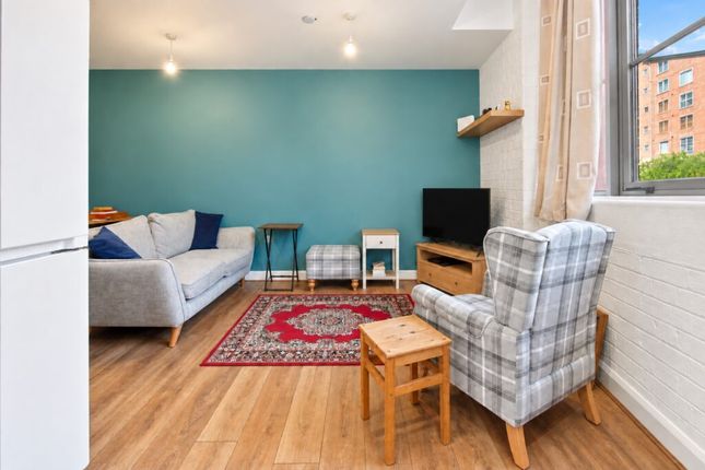 Flat 19, The Chimney, 5 Junior Street Leicester LE1 4QD photo 2