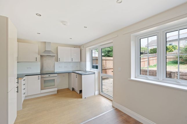 18 Ardley Meadows, Worcester photo 2