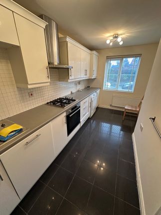 Town house to rent in Summerhill Lane, Coventry
