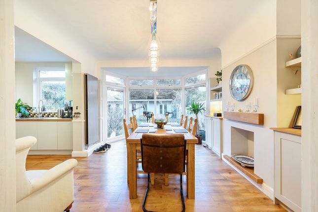 20 Newton Wood Road, Ashtead photo 2