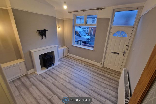 Sharples St, Heaton Norris, Stockport photo 4