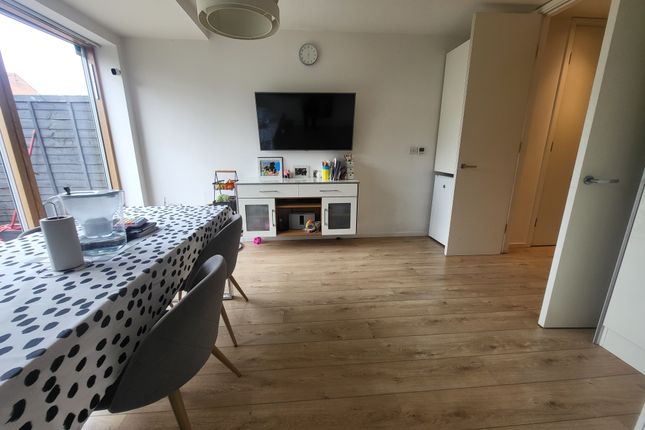 Town house to rent in Greenfield Place, Hayes, Greater London