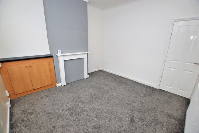 50, Garden Street, Wigston photo 2