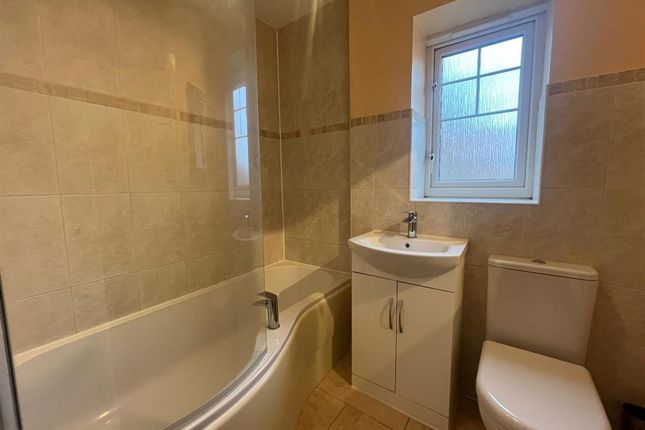 Property to rent in Whitehead Way, Aylesbury