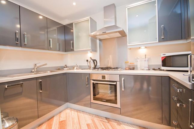 17 Gray Court 73, Marsh Road, Pinner photo 3