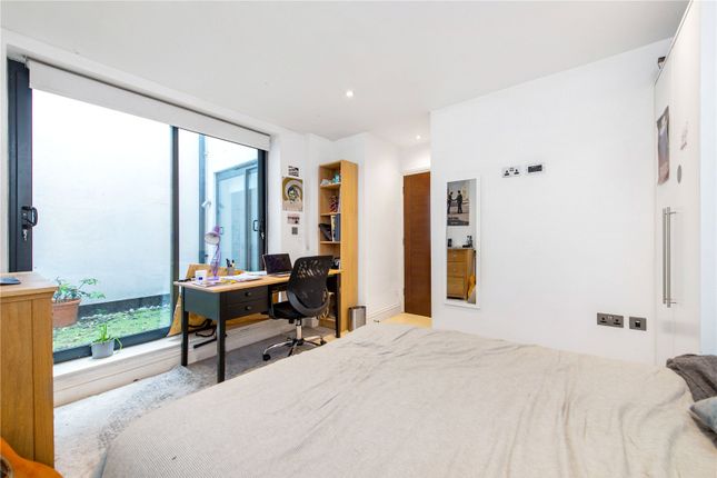 Mews house to rent in Beaumont Mews, Kentish Town