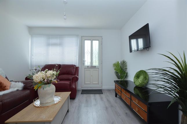 Rm 3, 75, Morse Road, Norwich photo 3