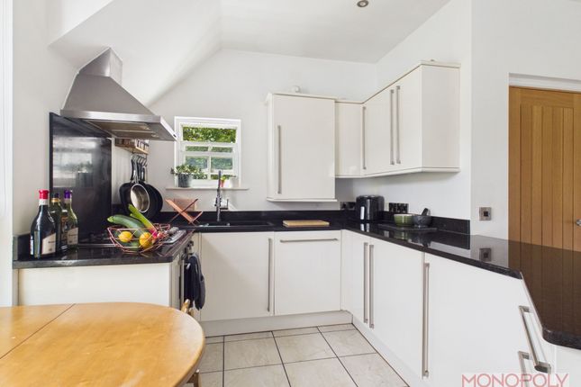 15 St. Giles House Rhosnesni Lane, Wrexham photo 2