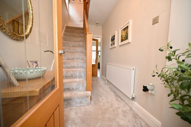 8, Paddock Road, Barnsley photo 2