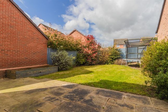 17, Hartshorne Road, Southam photo 3