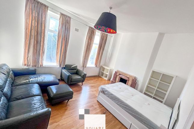 Maisonette, 363, Caledonian Road, Islington photo 2