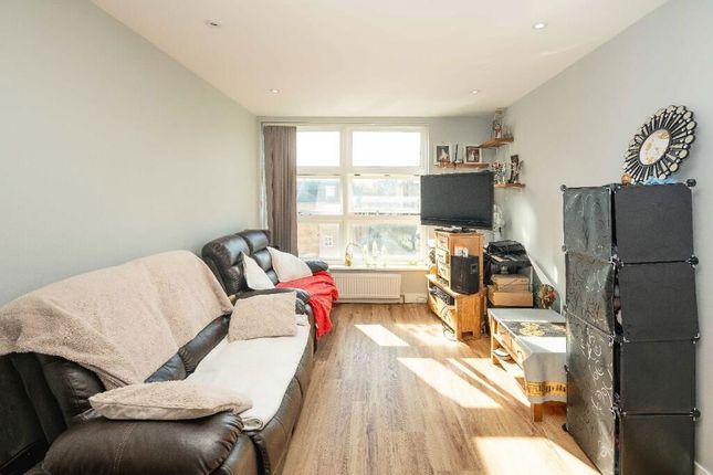 Flat 15, 1A Bethwin Road, London photo 4